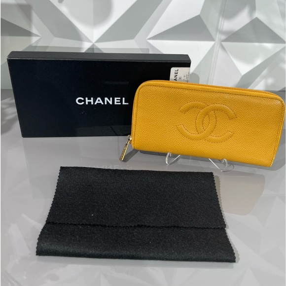 Authentic Chanel Caviar Yellow Zippy Long Wallet - Picture 2 of 16
